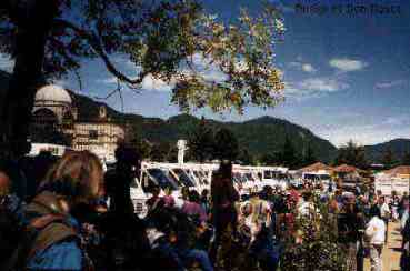 Waiting for the bus in San Cristo'bel de las Casas